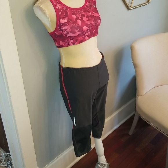 Nike Dri Fit Epic Lux Crop Capri Size Large Gray/Pink Running - Picture 5 of 14